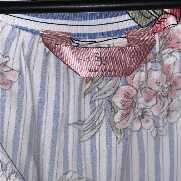 striped/floral tank size: 2X - Picture 3 of 3